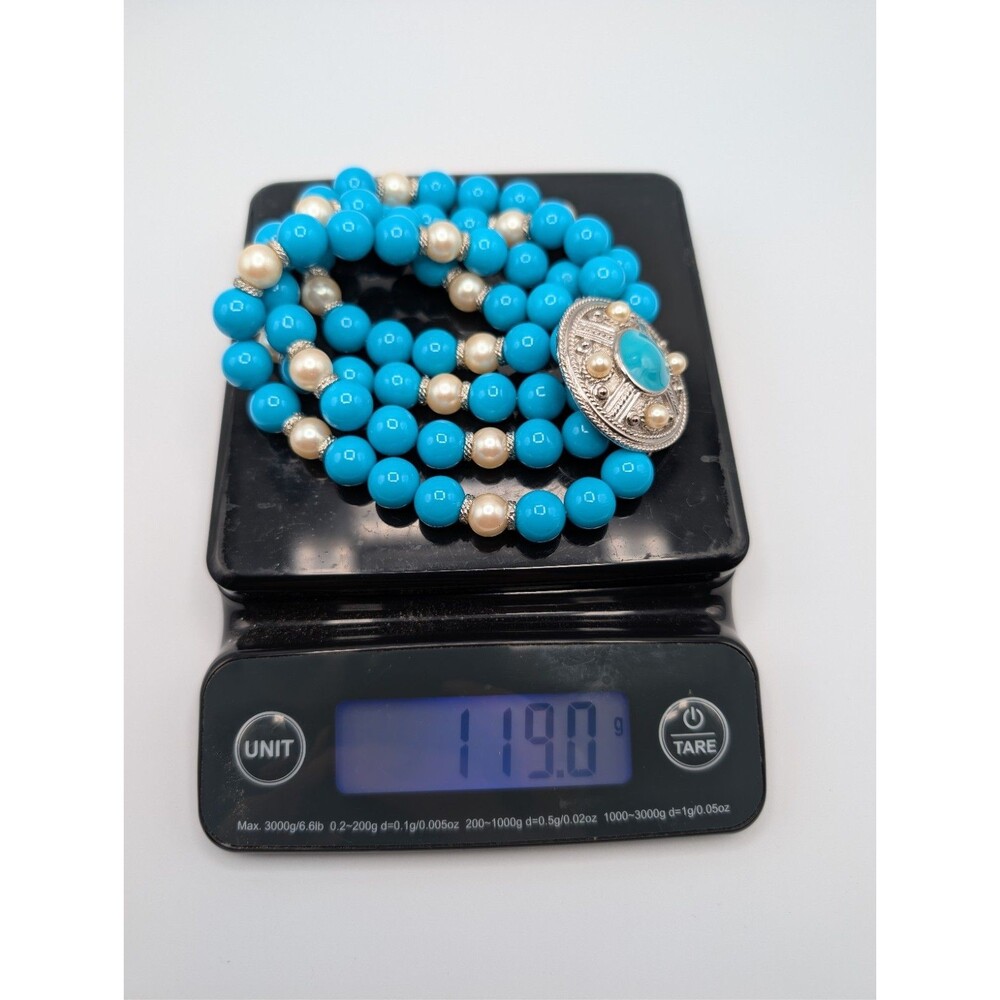 Vintage Necklace 18” Double Strand Beaded Turquoise Lucite Faux Pearl Medallion - Picture 12 of 12